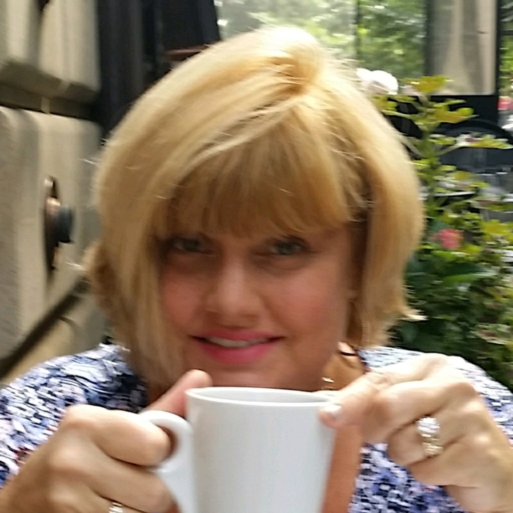 Meet your Posher, Angela